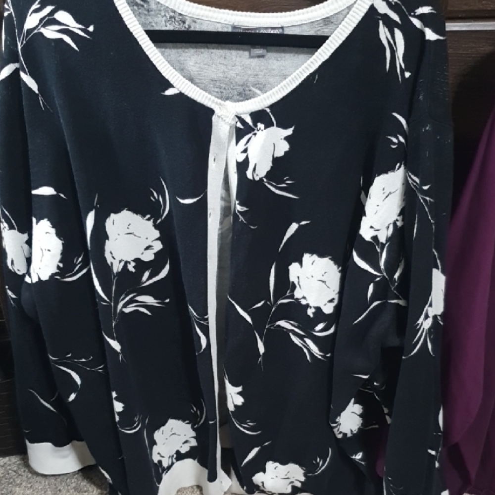 Black and White Floral Cardigan